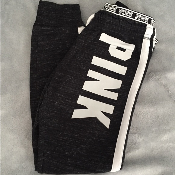 Victoria Secret workout pants 🖤 - Picture 2 of 3